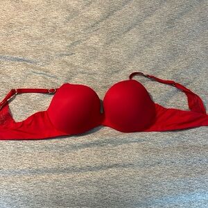 Victoria’s Secret bra red size 38C like new